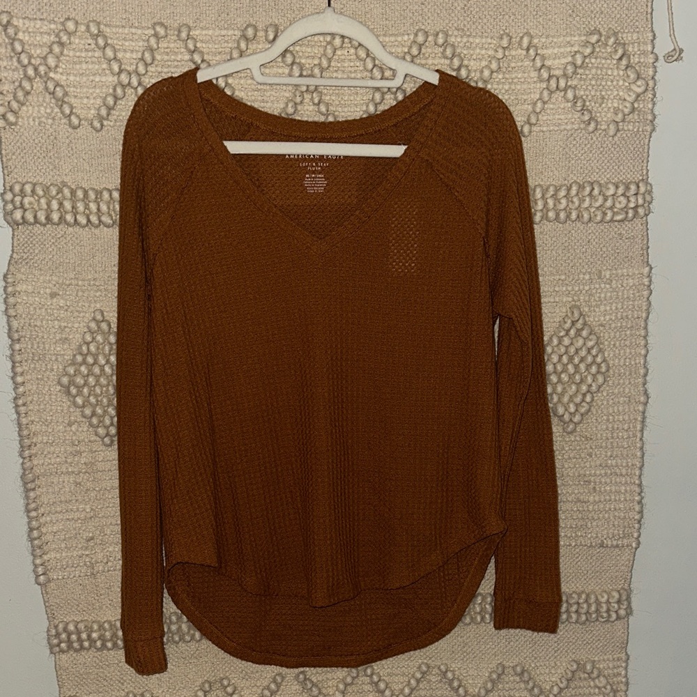 American Eagle Women's Rust Long Sleeve V-Neck Top
